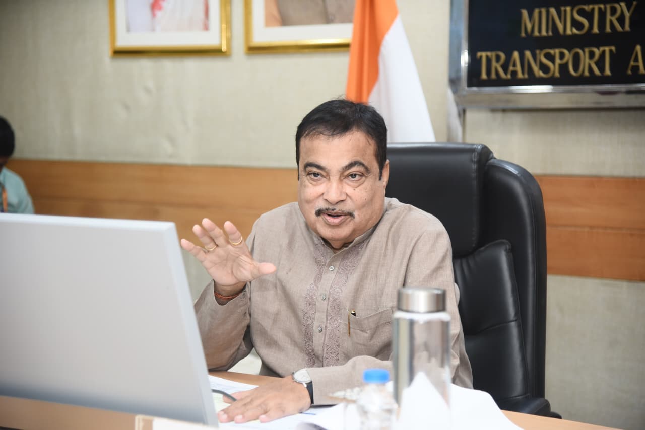 गडकरी ने पंजाब में 4,335 किमी राष्ट्रीय राजमार्ग परियोजनाओं की समीक्षा की; गुणवत्ता निगरानी को लेकर दिए निर्देश