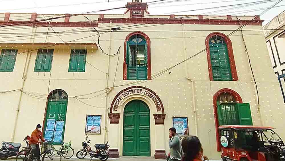 संशोधित : भद्रेश्वर के बाद अब चंदननगर में तृणमूल को झटका, पांच पार्षदों का इस्तीफा