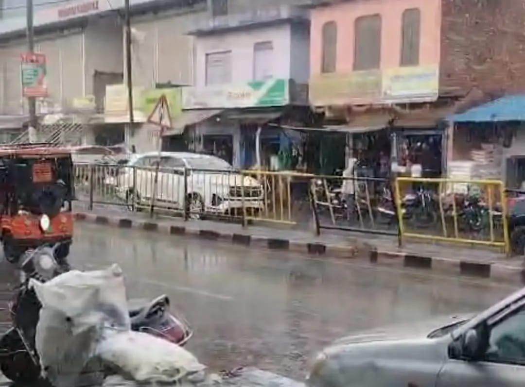 बंगाल में जारी रहेगी छिटपुट बारिश, चलेंगी तेज हवायें