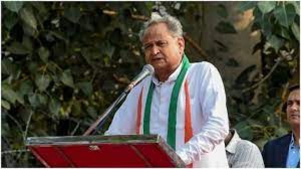 Jaipur rebellion puts question mark on Gehlot running for Cong chief's post