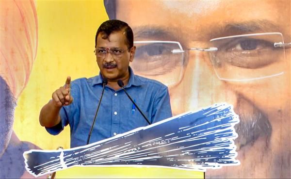 Kejriwal writes to PM Modi, reiterates demand for Lakshmi-Ganesh photos on currency notes