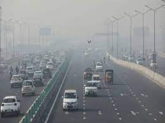 दिल्ली में प्रदूषण के स्तर में सुधार, एक्यूआई 324 हुआ दर्ज