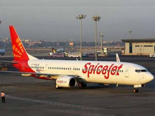 कोच्चि हवाईअड्डे पर आपात स्थिति में उतरा स्पाइस जेट का विमान