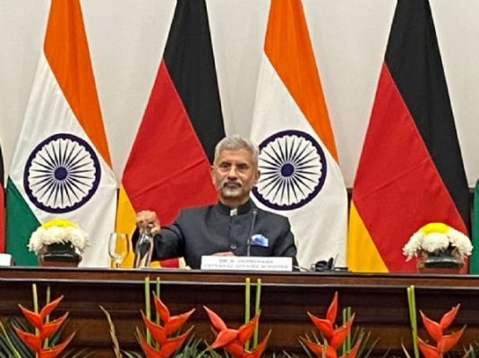 रूस से तेल आयात और द्विपक्षीय व्यापार बढ़ाने के संबंध में पश्चिमी देशों की आपत्तियों को भारत ने किया खारिज