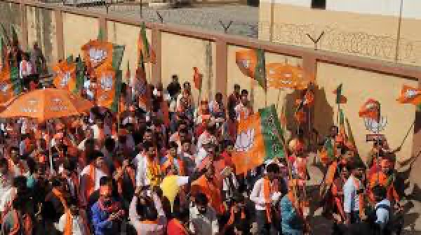 गुजरात : राज्यसभा की सभी 11 सीटों पर काबिज होने के लिए भाजपा को अभी करना होगा इंतजार