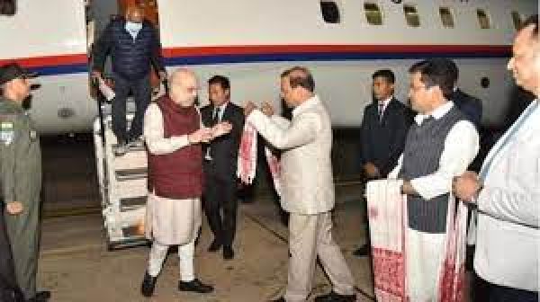 केंद्रीय गृहमंत्री अमित शाह गुवाहटी से अगरतला रवाना, शाह के विमान की गुवाहाटी में हुई थी इमरजेंसी लैंडिंग