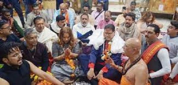 सूरीनाम के राष्ट्रपति संतोषी ने सपत्नीक किए बाबा महाकाल के दर्शन