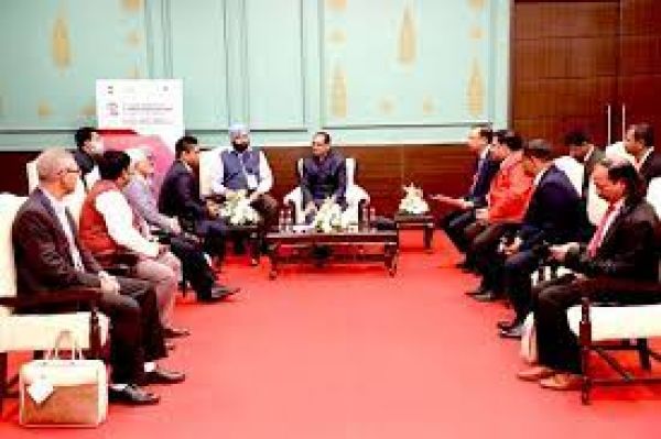 प्रवासी भारतीयों और उद्योगपतियों ने विभिन्न क्षेत्रों में निवेश करने की जताई इच्छा