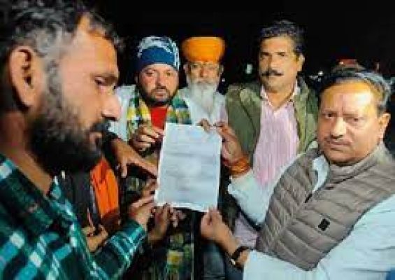 भोपाल: करणी सेना का आंदोलन समाप्त, 18 मांगों पर विचार के लिए सरकार ने कमेटी बनाई