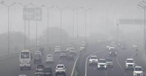 दिल्ली में प्रदूषण बेहद खराब स्तर पर, एक्यूआई 341 हुआ दर्ज