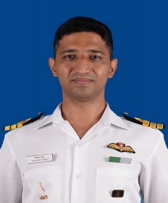 मालाबार अभ्यास के दौरान गंवाई थी जान, कमांडर निशांत सिंह को मिला शौर्य चक्र