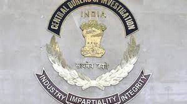 सीबीआई ने फर्जी कॉल सेंटर से अमेरिकियों से ठगी मामले में की छापेमारी, तीन करोड़ की नकदी जब्त