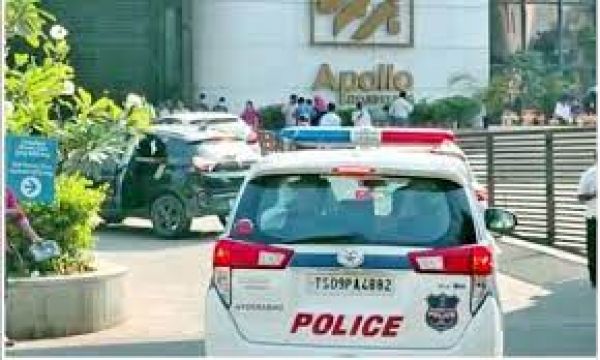 सांसद ओवैसी के रिश्तेदार की संदिग्ध परिस्थितियों में मौत