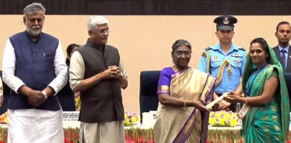 मप्र की तीन महिलाओं को मिला स्वच्छ सुजल शक्ति सम्मान, राष्ट्रपति ने किया सम्मनित