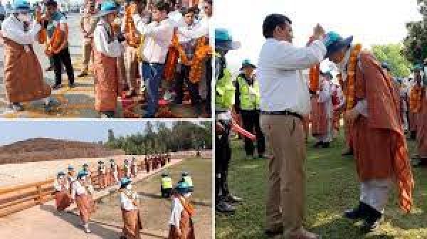 सिद्धार्थनगर पहुंचा कोरियाई संतों का दल, पूजन कर दिया शांति का संदेश