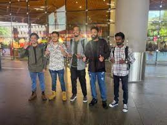 ईरान में फंसे पांच भारतीय स्वदेश लौटे, ड्रग्स मामले में हुई थी गिरफ्तारी