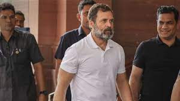 सूरत कोर्ट के सजा के फैसले को राहुल गांधी आज देंगे चुनौती