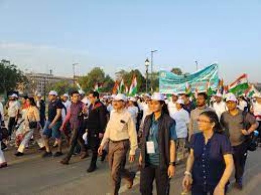 विश्व स्वास्थ्य दिवस पर दिल्ली में वॉकथॉन, दौड़े लोग