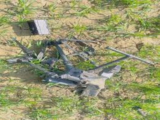 भारतीय सीमा में गिराई गई हेरोइन की खेप, बीएसएफ ने फायरिंग कर पाकिस्तानी ड्रोन को भगाया