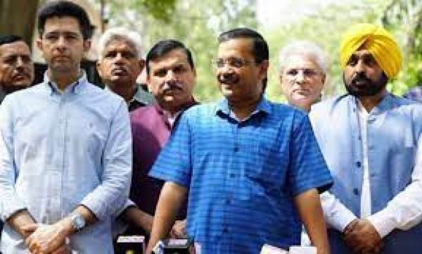 सीबीआई ने केजरीवाल से नौ घंटे पूछताछ की