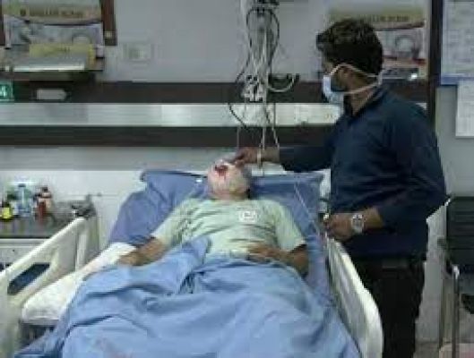 अमृतसर में हमलावरों ने भाजपा नेता को गोली मारी