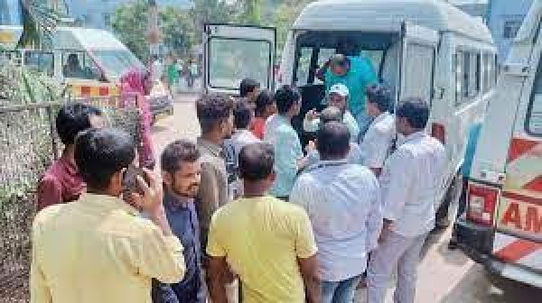 बिहार के मोतिहारी में मौत का सिलसिला जारी,अब तक 32 की मौत,पांच थानेदार समेत 11 पुलिसकर्मी निलंबित