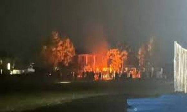 मुख्यमंत्री के कार्यक्रम स्थल पर तोड़फोड़ के बाद बड़ी जनसभाओं पर प्रतिबंध, इंटरनेट सेवा बंद