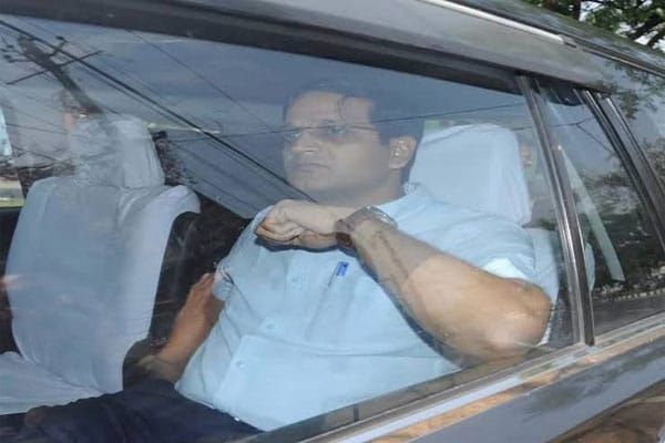 रांची के पूर्व डीसी छवि रंजन को ईडी ने किया गिरफ्तार