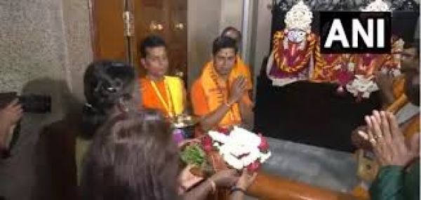 राष्ट्रपति ने की हौज खास के जगन्नाथ मंदिर में पूजा
