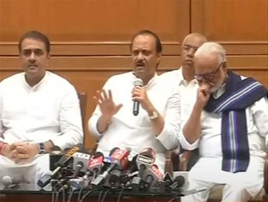 उपमुख्यमंत्री पद की शपथ लेते ही अजित पवार ने एनसीपी के नाम और सिंबल पर दावा ठोंका