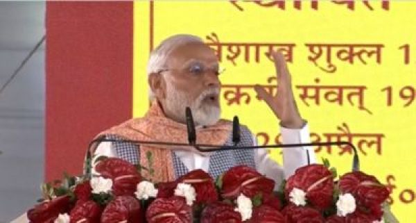 प्रधानमंत्री ने गोरखपुर में गीता प्रेस के शताब्दी वर्ष के समापन समारोह को किया सम्बोधित