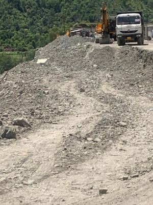 चहचहाने वाला अमरनाथ यात्रा मार्ग सूना, आज दोपहर तक वैकल्पिक सड़क तैयार होने की संभावना