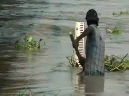 दिल्ली में उफान पर यमुना, टूटा 45 साल का रिकॉर्ड, सीएम ने बुलाई बैठक