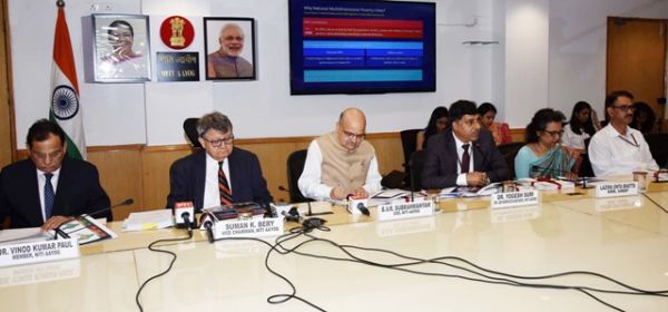 केन्द्र के प्रयासों से 5 वर्षों में 13.5 करोड़ भारतीय गरीबी से मुक्त हुए, उप्र में सर्वाधिक सुधार