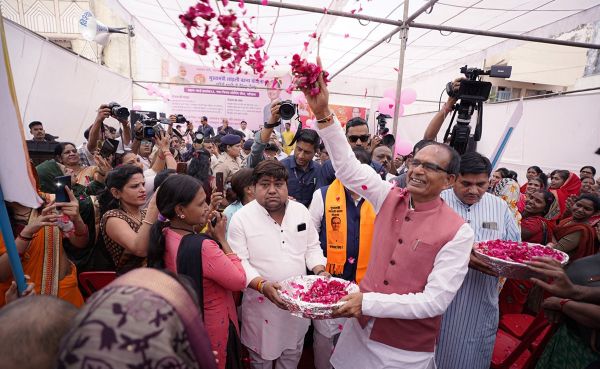 मध्&zwj;य प्रदेश चुनाव 2023 : भाजपा ने की चुनाव प्रबंधन सम&zwj;िति की घोषणा, CM शिवराज और सिंधिया सहित 21 को बनाया सदस्&zwj;य