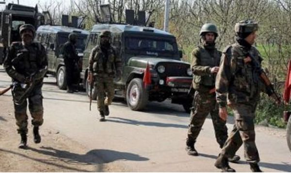 बीएसएफ ने जम्मू-कश्मीर के अरनिया सेक्टर में घुसपैठिये को मार गिराया