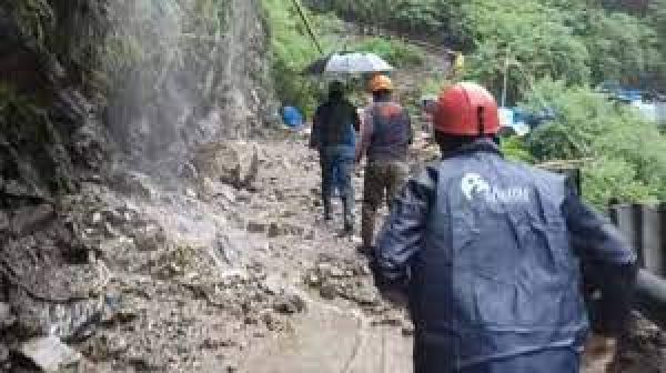 गौरीकुंड भूस्खलन : राहत और बचाव कार्य में जुटी टीमों का सर्च अभियान तेज