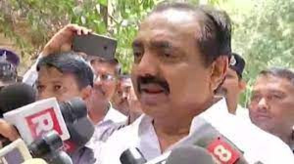 मुंबई: राकांपा के जयंत पाटिल ने उद्धव ठाकरे से मुलाकात की