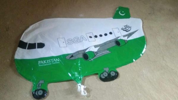 जैसलमेर के नगराजा गांव के एक खेत के पास मिला संदिग्ध पाकिस्तानी गुब्बारा