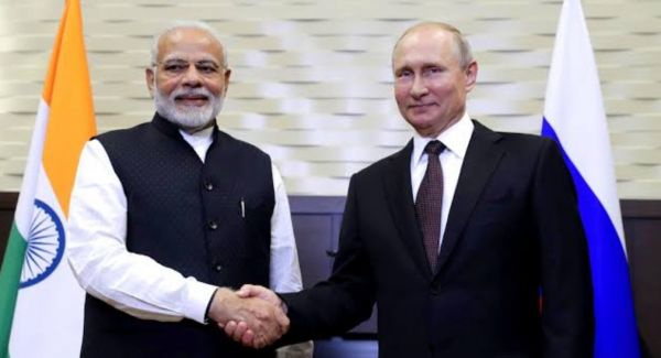 प्रधानमंत्री मोदी ने रूस के राष्ट्रपति पुतिन से की टेलीफोन पर बात