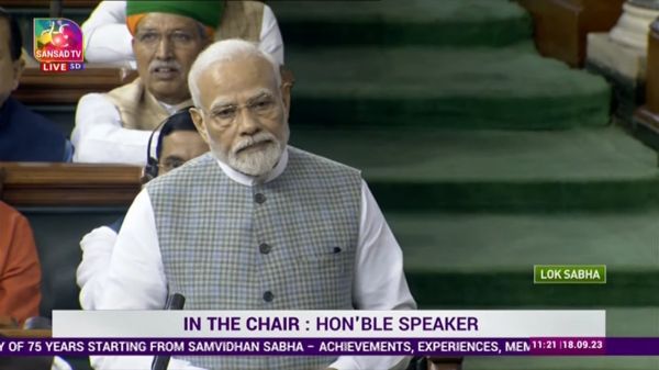 देश की 75 वर्षों की संसदीय यात्रा का पुनः स्मरण करते हुए आगे बढ़ने का समय : प्रधानमंत्री