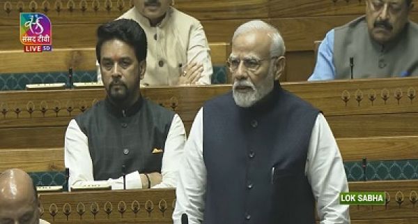प्रधानमंत्री नरेन्&zwj;द्र मोदी ने कहा - लोकसभा में महिला आरक्षण विधेयक पारित किए जाने से महिलाओं में नई ऊर्जा और विश्&zwj;वास का संचार होगा
