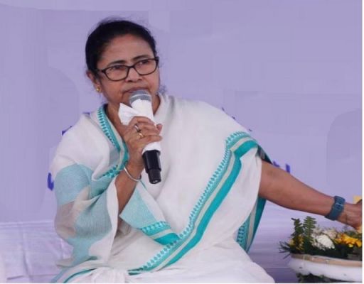 स्पेन के बाद दुबई पहुंचीं ममता बनर्जी, उद्योगपतियों के साथ करेंगी महत्वपूर्ण बैठक