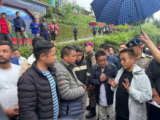 मुख्यमंत्री तमांग पहुंचे उत्तरी सिक्किम, तीस्ता नदी की बाढ़ से तबाह गांवों का जायजा लिया