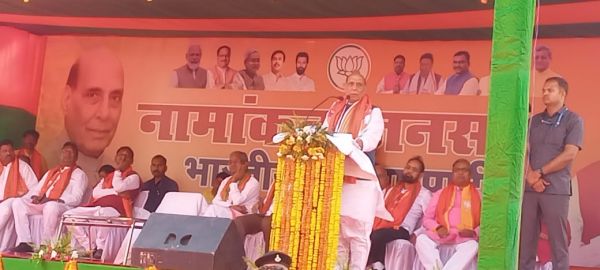 रक्षा मंत्री राजनाथ सिंह ने झारखंड के खूंटी में भाजपा प्रत्याशी अर्जुन मुंडा के लिए मांगा जनसमर्थन