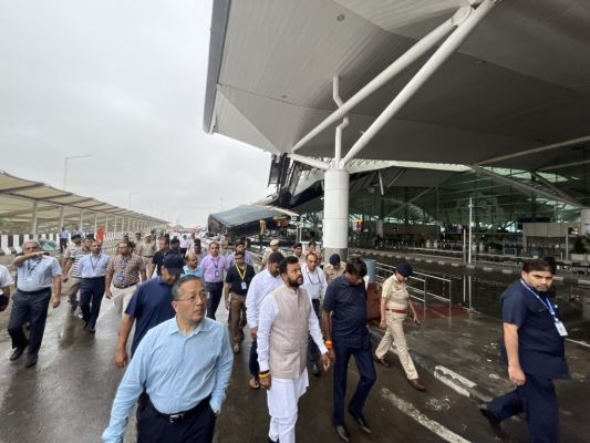 केंद्रीय नागरिक उड्डयनमंत्री ने किया इंदिरा गांधी इंटरनेशनल एयरपोर्ट के टर्मिनल-1 का निरीक्षण,मुआवजा घोषित होगा