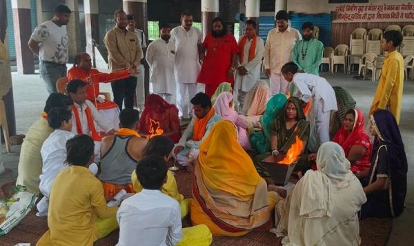 इंदौरः मुस्लिम समुदाय के 35 लोगों ने अपनाया सनातन धर्म, खजराना गणेश मंदिर में शुद्धिकरण