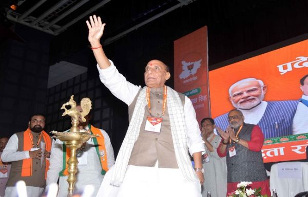 आप सभी साधारण कार्यकर्ता नहीं हैं, स्वर्णिम बिहार के निर्माता हैं : राजनाथ सिंह