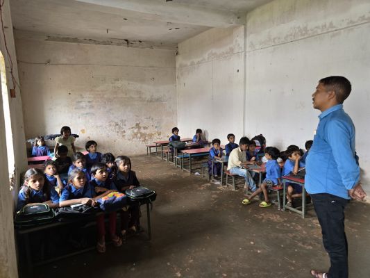छत्तीसगढ़ : शिक्षक युक्तियुक्तकरण से संवरने लगी शिक्षा व्यवस्था, सपनादर प्राथमिक शाला को मिले तीन शिक्षक