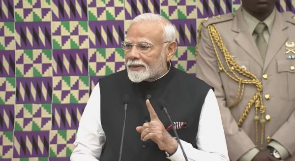 प्रधानमंत्री मोदी ने घाना की संसद को संबोधित किया, भारत को बताया दुनिया की प्रगति का आधार स्तंभ